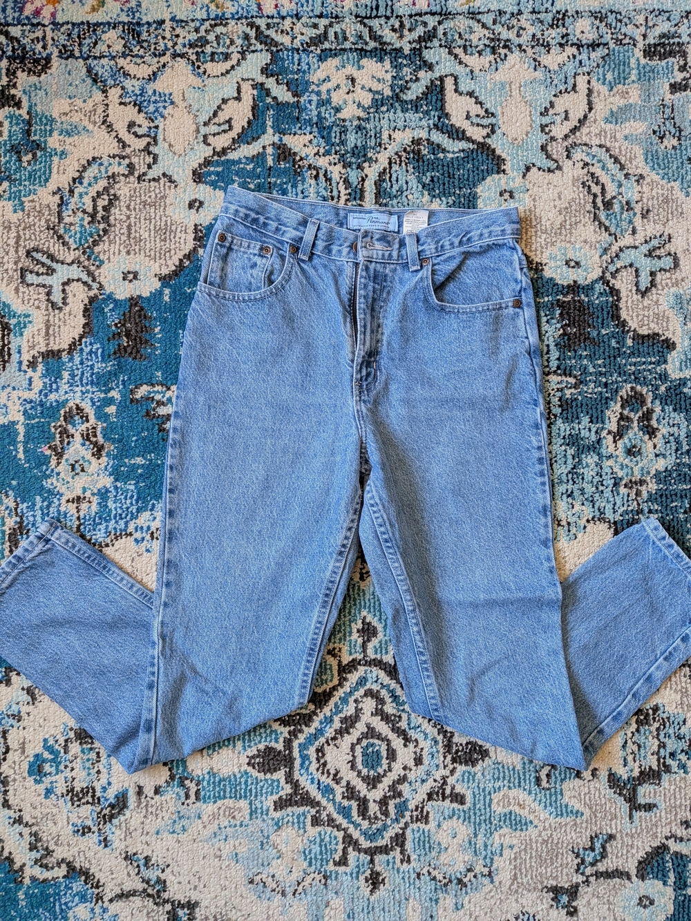 Classic High-Rise Light Blue Women’s Jeans